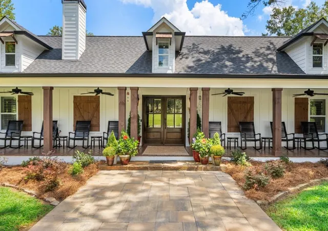 Photo 2 of Single family home for sale at 5743 Dawsonville Hwy, Dahlonega, GA 30533 | MLS# 7835411 | Listing updated on 2026-09-15