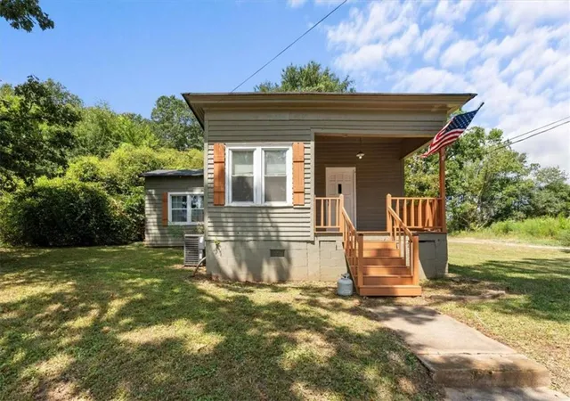 Photo 1 of Single family home for sale at 105 Ave C, Carrollton, GA 30117 | MLS# 7833199 | Listing updated on 2026-09-05