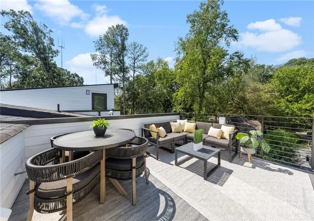 Condo for sale at 1189 Frederick Walk, Atlanta, GA 30324 | MLS# 7838061