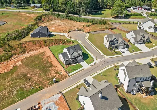 Photo 1 of Single family home for sale at 102 Hidden Flds Way, Hoschton, GA 30548 | MLS# 7774556 | Listing updated on 2026-10-30