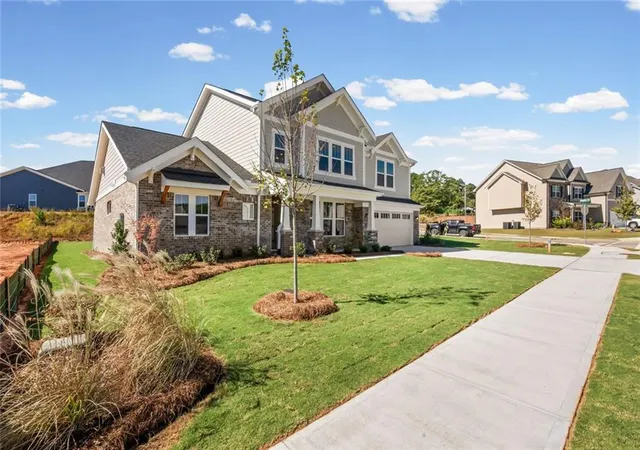 Photo 3 of Single family home for sale at 102 Hidden Flds Way, Hoschton, GA 30548 | MLS# 7774556 | Listing updated on 2026-10-30