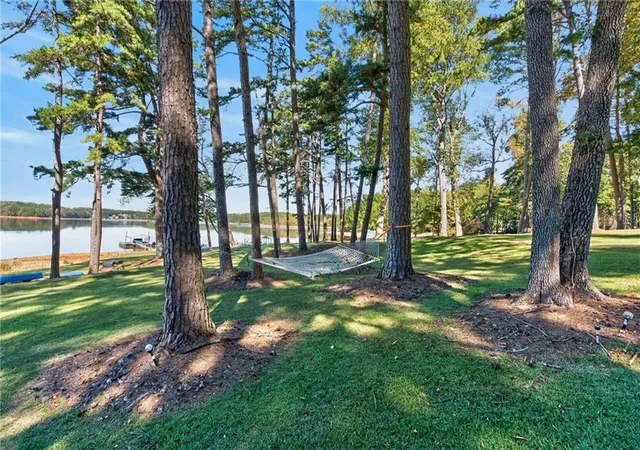Photo 4 of Single family home for sale at 3195 Arrowhead Dr, Gainesville, GA 30506 | MLS# 7855816 | Listing updated on 2026-10-26