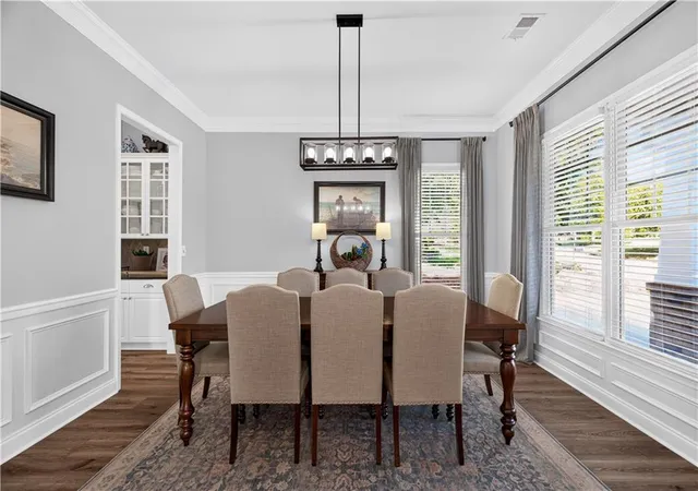 Photo 4 of Single family home for sale at 2589 Lakefield Cir, Marietta, GA 30064 | MLS# 7832673 | Listing updated on 2026-09-12