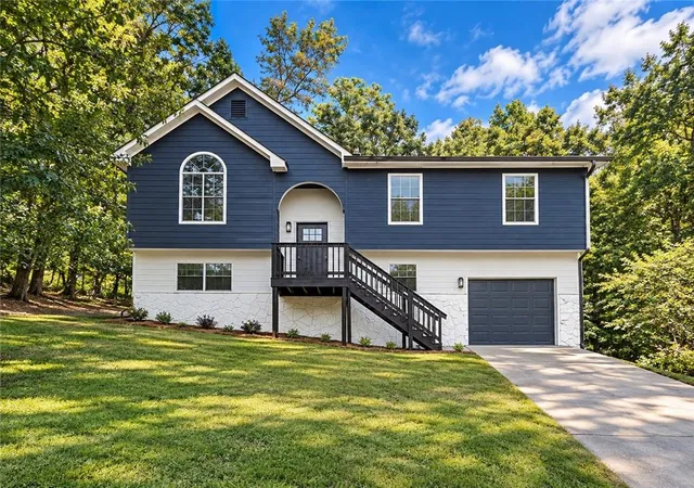 Photo 1 of Single family home for sale at 3480 Est Lake Dr, Fairburn, GA 30213 | MLS# 7853950 | Listing updated on 2026-10-26