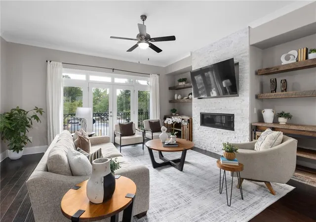 Photo 4 of Townhouse for sale at 308 Coalter Way, Decatur, GA 30030 | MLS# 7833019 | Listing updated on 2026-09-10