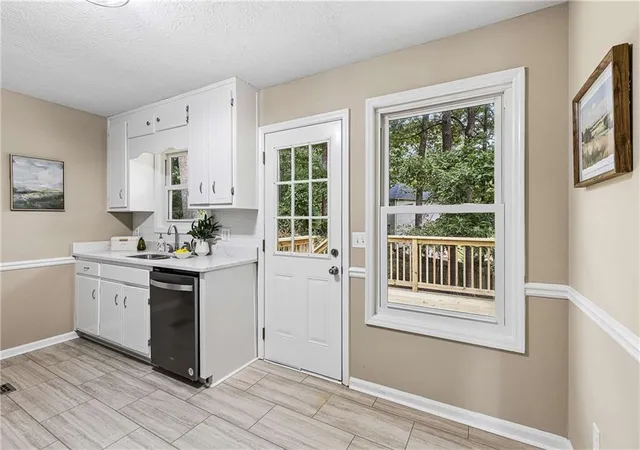 Photo 4 of Single family home for sale at 5308 Ferry Crk Ln, Acworth, GA 30102 | MLS# 7852626 | Listing updated on 2026-10-24