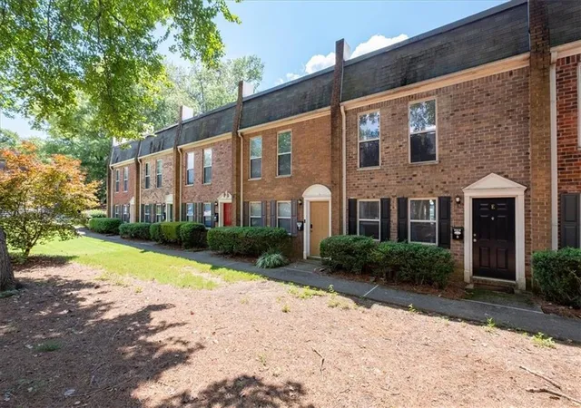 Photo 3 of Sale Pending at 155 N River Dr #E, Sandy Springs, GA 30350 | MLS# 7831547 | Listing updated on 2026-10-06