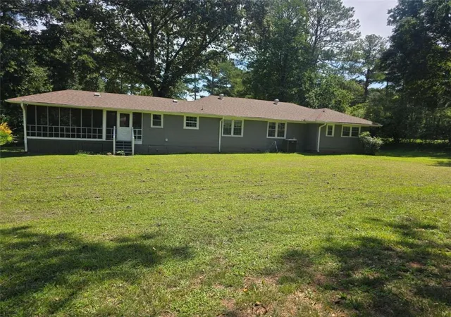 Photo 4 of Single family home for sale at 7379 Dexter Dr, Riverdale, GA 30296 | MLS# 7835053 | Listing updated on 2026-09-13