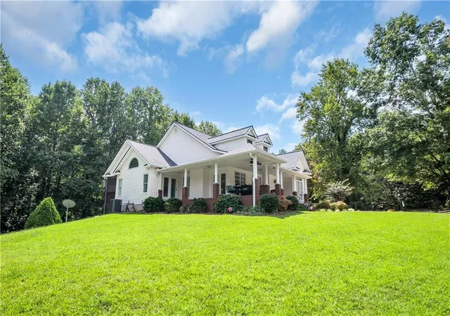 Photo 1 of Single family home for sale at 270 Hidden Meadows Rd, Cleveland, GA 30528 | MLS# 7833978 | Listing updated on 2026-09-08