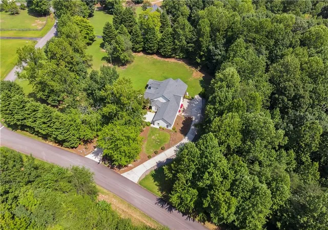 Photo 2 of Single family home for sale at 270 Hidden Meadows Rd, Cleveland, GA 30528 | MLS# 7833978 | Listing updated on 2026-09-08