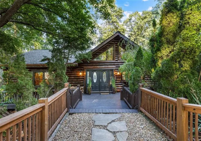 Photo 2 of Single family home for sale at 260 Observation Ln, Blue Ridge, GA 30513 | MLS# 7833625 | Listing updated on 2026-09-07