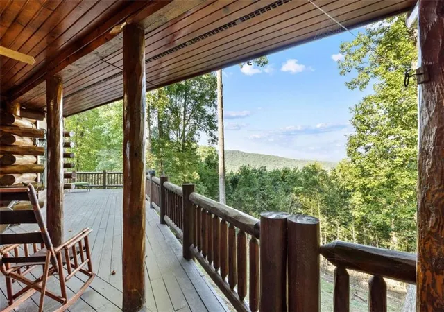 Photo 4 of Single family home for sale at 260 Observation Ln, Blue Ridge, GA 30513 | MLS# 7833625 | Listing updated on 2026-09-07