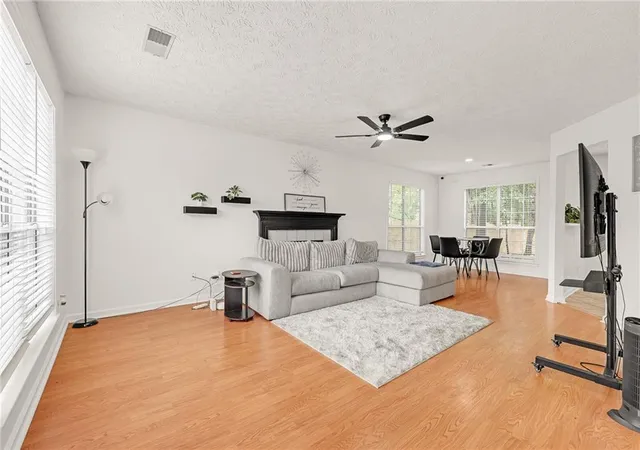 Photo 3 of Single family home for sale at 3561 Plum Crk Trl NW, Kennesaw, GA 30152 | MLS# 7815777 | Listing updated on 2026-09-16