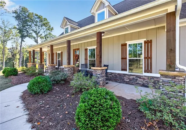 Photo 4 of Single family home for sale at 2460 Cross Plains Hulett Rd, Carrollton, GA 30116 | MLS# 7856972 | Listing updated on 2026-10-24