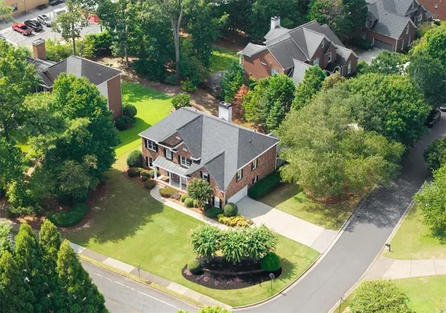 Photo 2 of Sale Pending at 500 Woodmoore Ct, Sandy Springs, GA 30342 | MLS# 7839870 | Listing updated on 2026-09-27