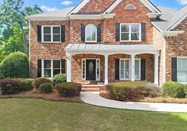 Photo 3 of Sale Pending at 500 Woodmoore Ct, Sandy Springs, GA 30342 | MLS# 7839870 | Listing updated on 2026-09-27
