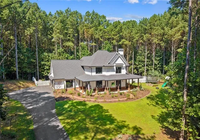 Photo 3 of Single family home for sale at 620 Foxpaw Leaf Ln, Ellijay, GA 30536 | MLS# 7832895 | Listing updated on 2026-09-12