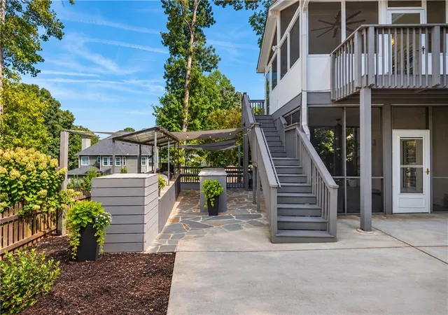 Photo 4 of Single family home for sale at 1700 Brookgreen Way NW, Acworth, GA 30101 | MLS# 7837520 | Listing updated on 2026-10-25