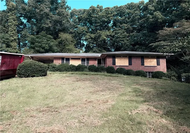 Photo 1 of Sale Pending at 246 W Simon Ter Nw, Atlanta, GA 30318 | MLS# 7831392 | Listing updated on 2026-10-07