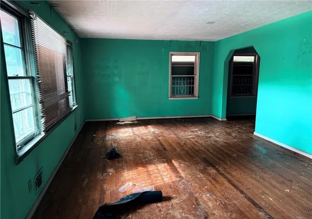 Photo 2 of Sale Pending at 246 W Simon Ter Nw, Atlanta, GA 30318 | MLS# 7831392 | Listing updated on 2026-10-07