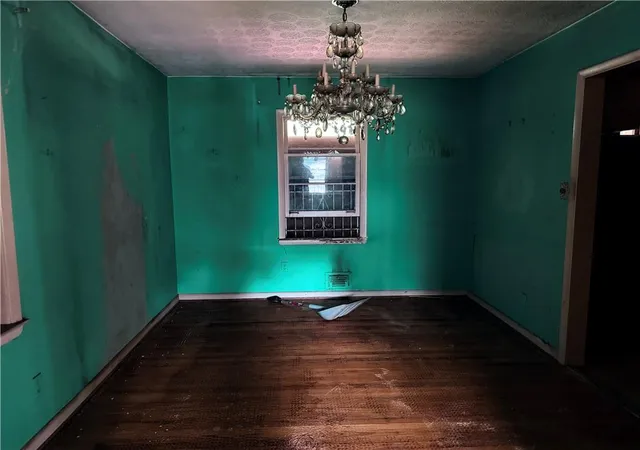 Photo 3 of Sale Pending at 246 W Simon Ter Nw, Atlanta, GA 30318 | MLS# 7831392 | Listing updated on 2026-10-07