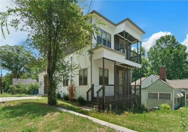 Photo 2 of Single family home for sale at 210 Mathewson Pl SW, Atlanta, GA 30314 | MLS# 7860135 | Listing updated on 2026-10-29