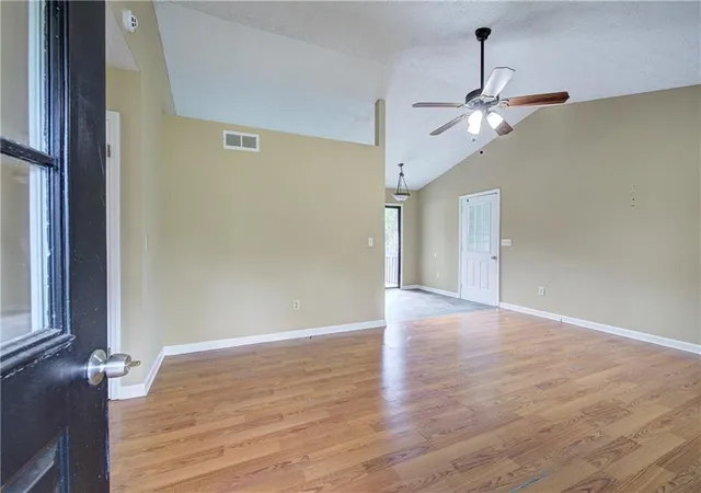 Photo 4 of Single family home for sale at 21 Winter Wood Ct, Taylorsville, GA 30178 | MLS# 7841870 | Listing updated on 2026-09-25