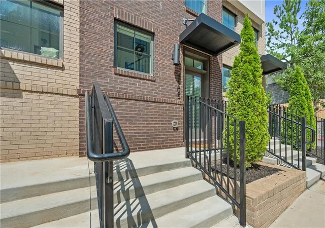 Photo 1 of Condo for sale at 230 New St #2105, Decatur, GA 30030 | MLS# 7834738 | Listing updated on 2026-09-13