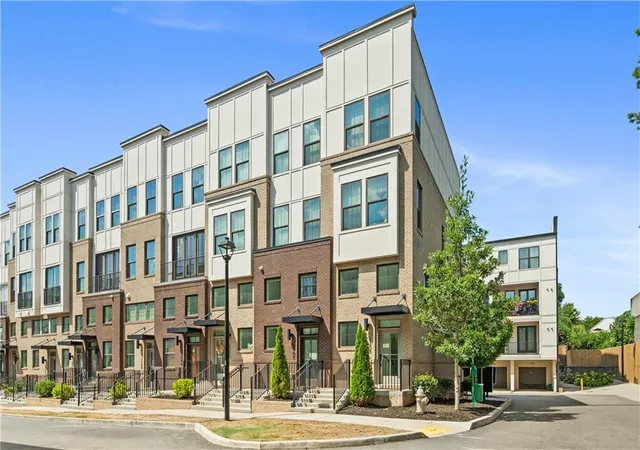Photo 2 of Condo for sale at 230 New St #2105, Decatur, GA 30030 | MLS# 7834738 | Listing updated on 2026-09-13