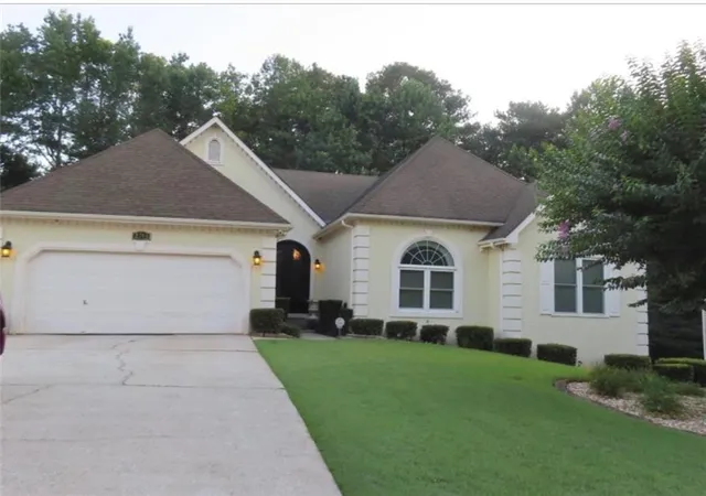 Photo 1 of Single family home for sale at 2785 Autumn Lake Ln, Decatur, GA 30034 | MLS# 7833431 | Listing updated on 2026-09-06