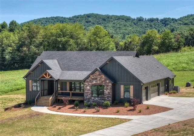 Photo 2 of Sale Pending at 2490 New Hope Rd, Morganton, GA 30560 | MLS# 7802618 | Listing updated on 2026-09-10