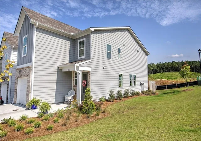 Photo 2 of Townhouse for sale at 116 Park Ridge Cir, Cartersville, GA 30120 | MLS# 7843853 | Listing updated on 2026-10-08