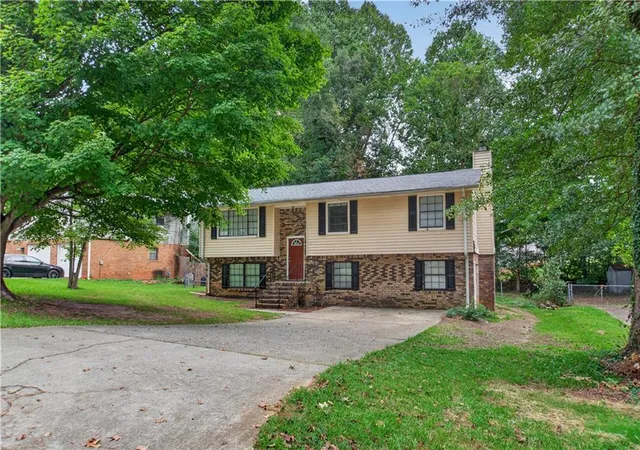 Photo 1 of Sale Pending at 8948 Raven Dr, Jonesboro, GA 30238 | MLS# 7841974 | Listing updated on 2026-10-12