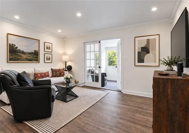 Listing Photo 1 - Condo for sale in building located at 53 La Rue Pl NW, Atlanta, GA 30327