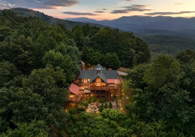 Photo 1 of Single family home for sale at 551 Amy Crk Cir, Ellijay, GA 30540 | MLS# 7856568 | Listing updated on 2026-10-21