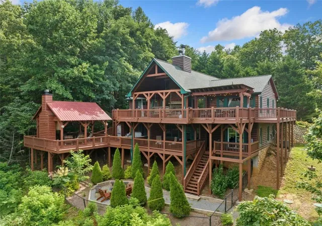 Photo 4 of Single family home for sale at 551 Amy Crk Cir, Ellijay, GA 30540 | MLS# 7856568 | Listing updated on 2026-10-21