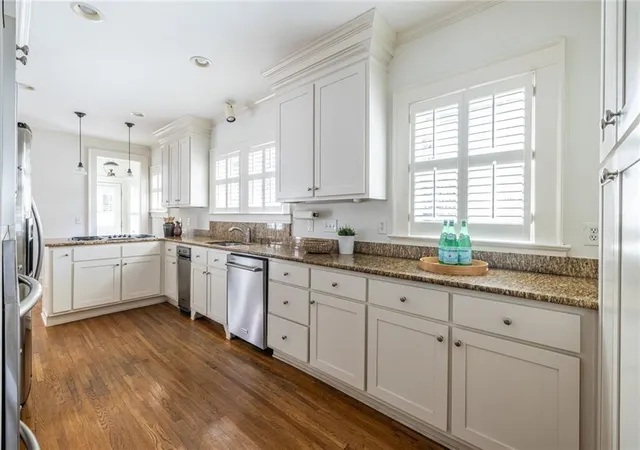 Photo 3 of Sale Pending at 1903 Ridgewood Dr NE, Atlanta, GA 30307 | MLS# 7835316 | Listing updated on 2026-09-22