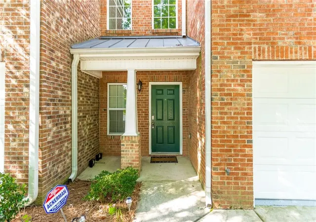 Photo 2 of Townhouse for sale at 3170 Glenloch Pl, Lawrenceville, GA 30044 | MLS# 7833360 | Listing updated on 2026-09-07