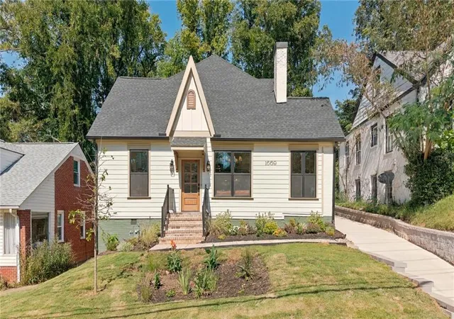 Photo 1 of Single family home for sale at 1669 Beecher St SW, Atlanta, GA 30310 | MLS# 7855187 | Listing updated on 2026-10-29
