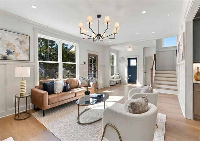 Photo 4 of Single family home for sale at 1669 Beecher St SW, Atlanta, GA 30310 | MLS# 7855187 | Listing updated on 2026-10-29