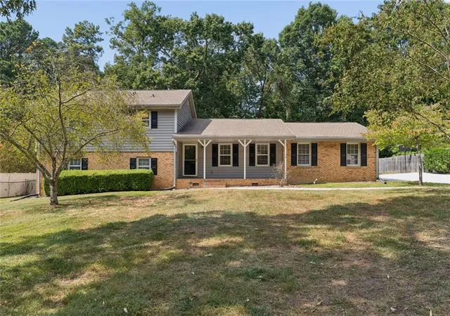Photo 1 of Single family home for sale at 2119 Eastwood Dr, Snellville, GA 30078 | MLS# 7829752 | Listing updated on 2026-09-20