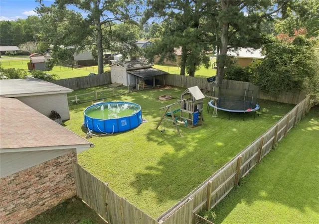 Photo 3 of Sale Pending at 28 Glenrise Ter, Rome, GA 30165 | MLS# 7836579 | Listing updated on 2026-09-15