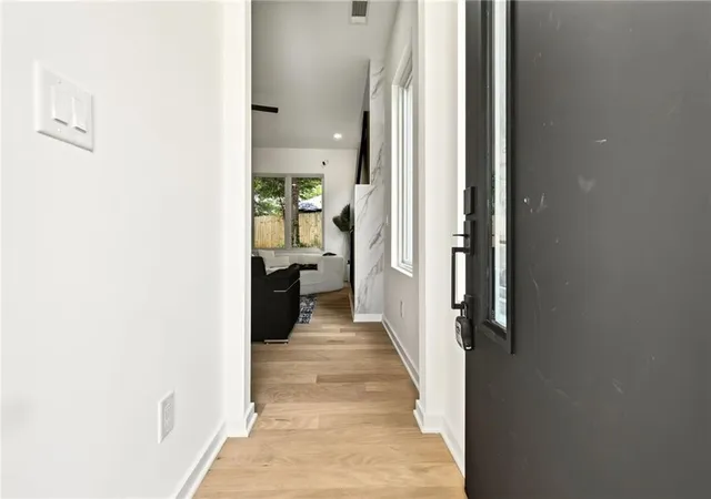 Photo 2 of Townhouse for sale at 225 Stovall St SE #B, Atlanta, GA 30316 | MLS# 7830502 | Listing updated on 2026-09-10