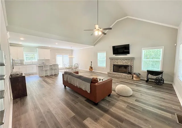 Photo 3 of Single family home for sale at 406 Sunset Dr, Statham, GA 30666 | MLS# 7831340 | Listing updated on 2026-09-07