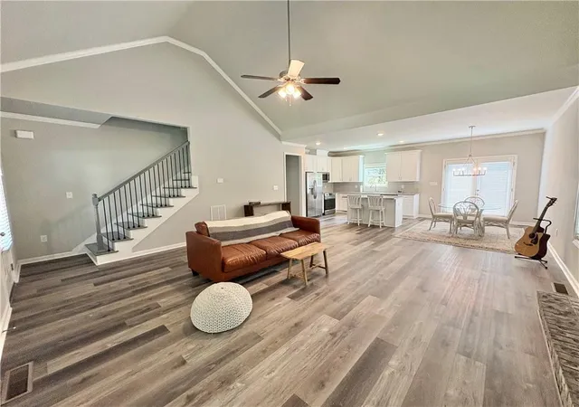 Photo 4 of Single family home for sale at 406 Sunset Dr, Statham, GA 30666 | MLS# 7831340 | Listing updated on 2026-09-07