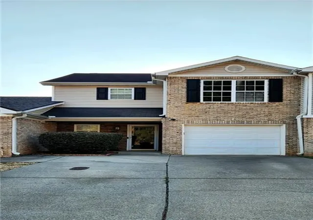 Photo 1 of Sale Pending at 118 Avalon Dr, Calhoun, GA 30701 | MLS# 7840870 | Listing updated on 2026-09-29