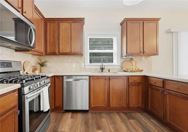 Photo 3 of Single family home for sale at 2512 Mockingbird Ln, Locust Grove, GA 30248 | MLS# 7844721 | Listing updated on 2026-10-01