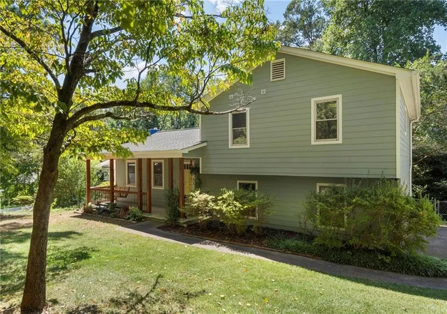 Photo 1 of Sale Pending at 156 Settendown Trl Se, Mableton, GA 30126 | MLS# 7835958 | Listing updated on 2026-10-01