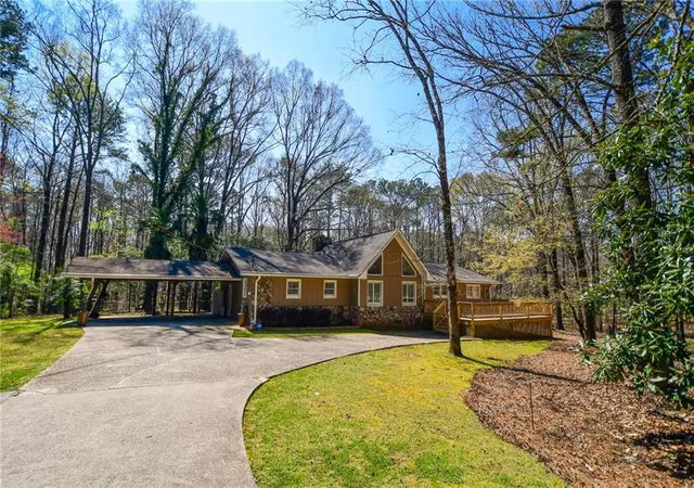 Photo 3 of Single family home for sale at 320 Sherwood Rd, Fayetteville, GA 30215 | MLS# 7848415 | Listing updated on 2026-10-29