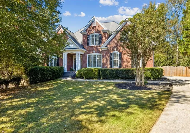 Photo 3 of Single family home for sale at 6380 Fox Crk Dr, Cumming, GA 30040 | MLS# 7858460 | Listing updated on 2026-10-24